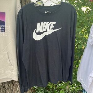 Black Nike Long sleeve Shirt Large